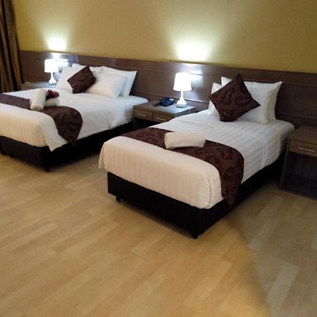 Hotel Temu Primula à Kampong Seberang Timor Extérieur photo