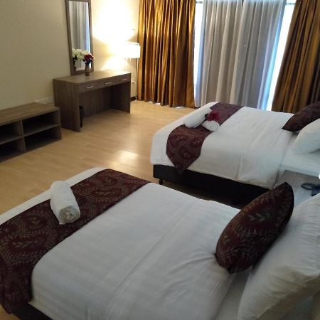 Hotel Temu Primula à Kampong Seberang Timor Extérieur photo