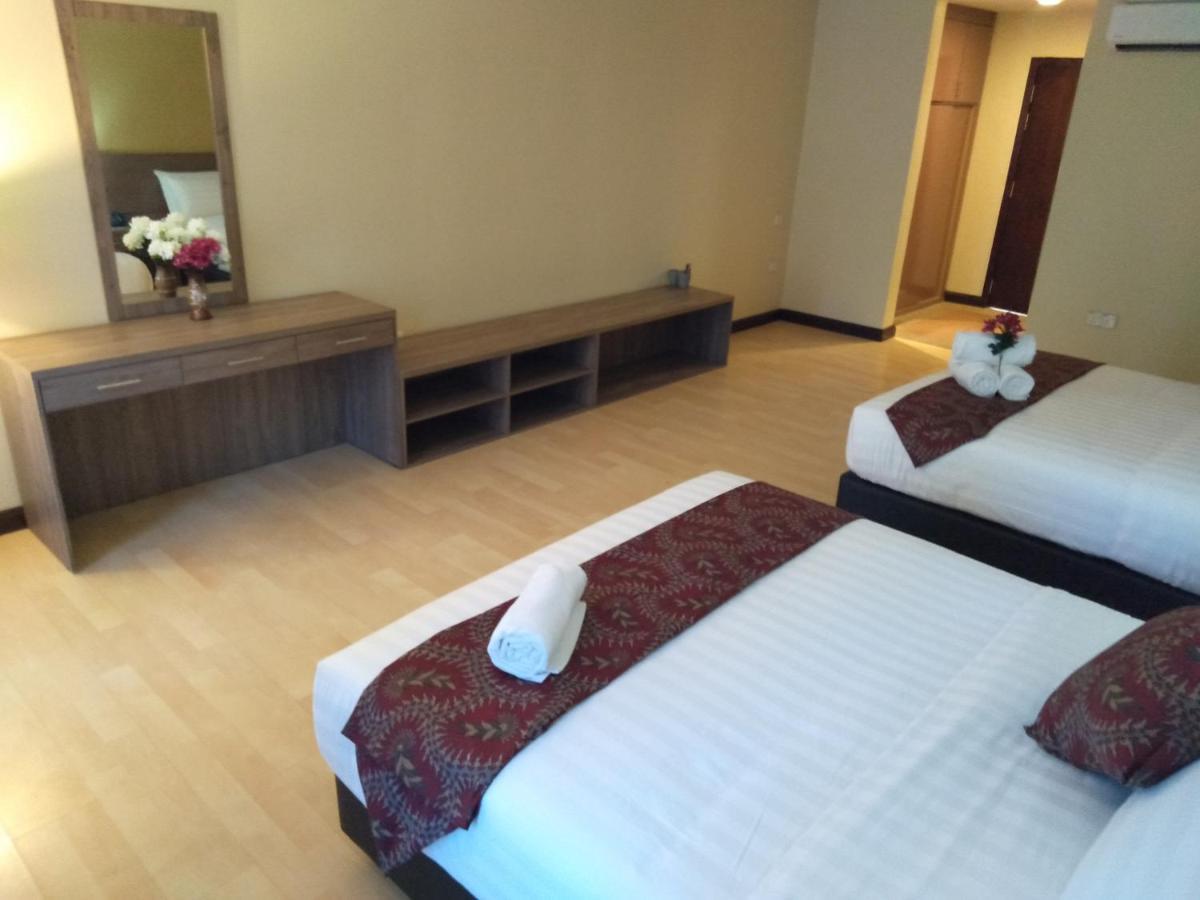 Hotel Temu Primula à Kampong Seberang Timor Extérieur photo