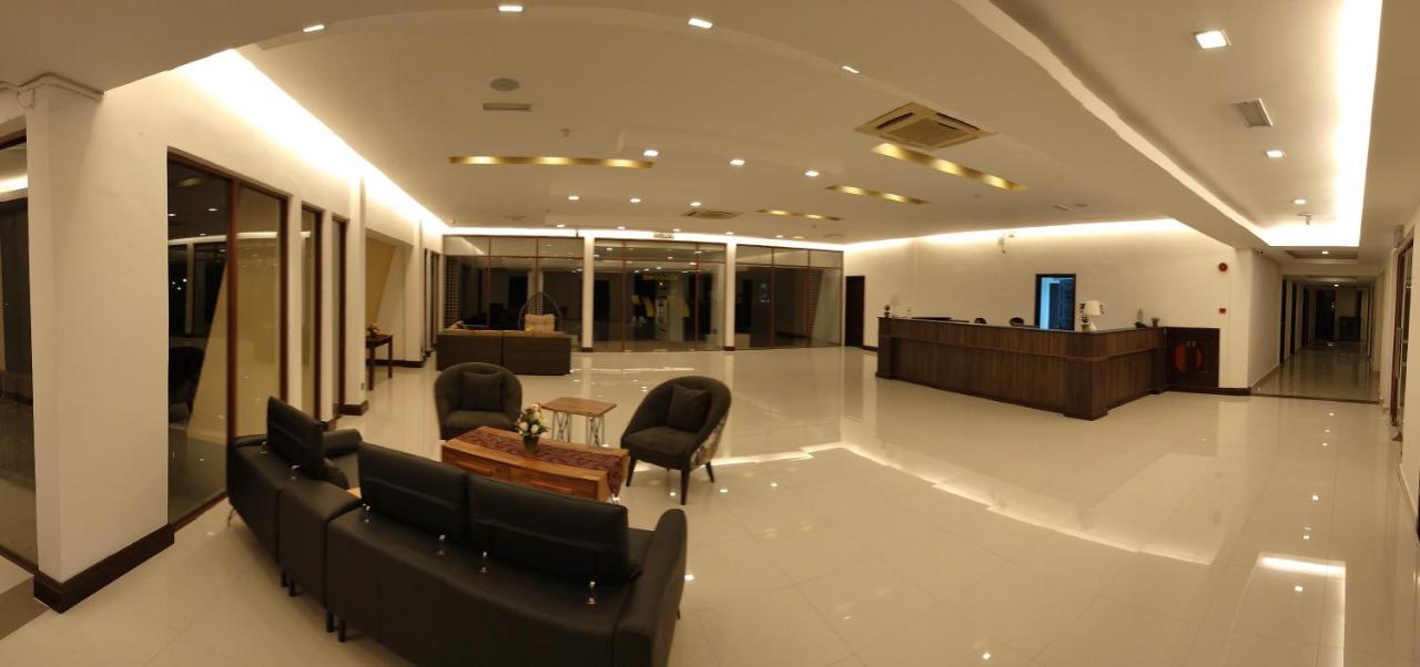 Hotel Temu Primula à Kampong Seberang Timor Extérieur photo