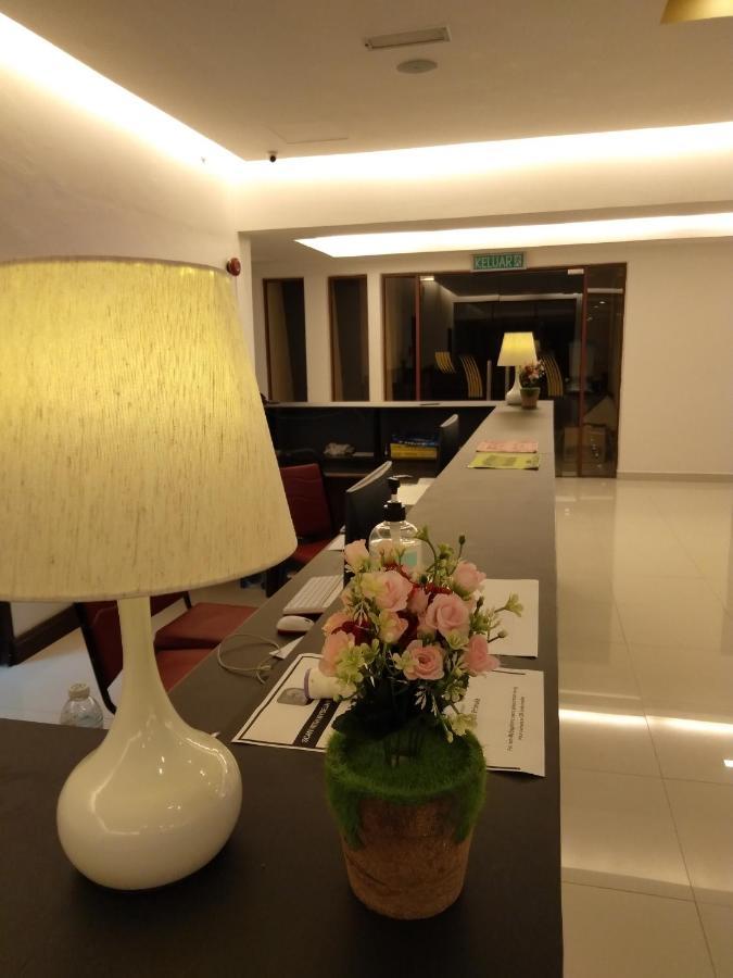 Hotel Temu Primula à Kampong Seberang Timor Extérieur photo