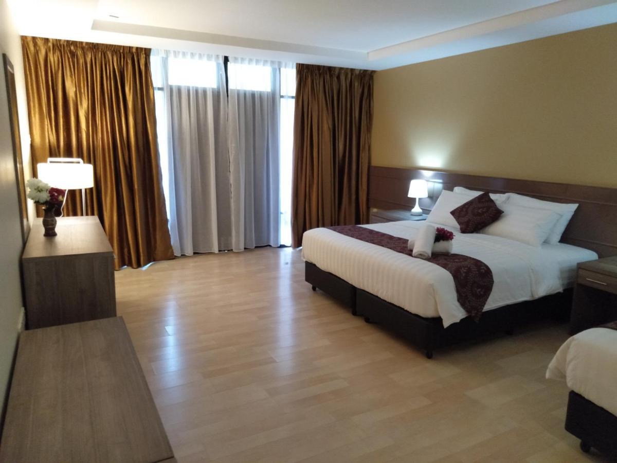 Hotel Temu Primula à Kampong Seberang Timor Extérieur photo